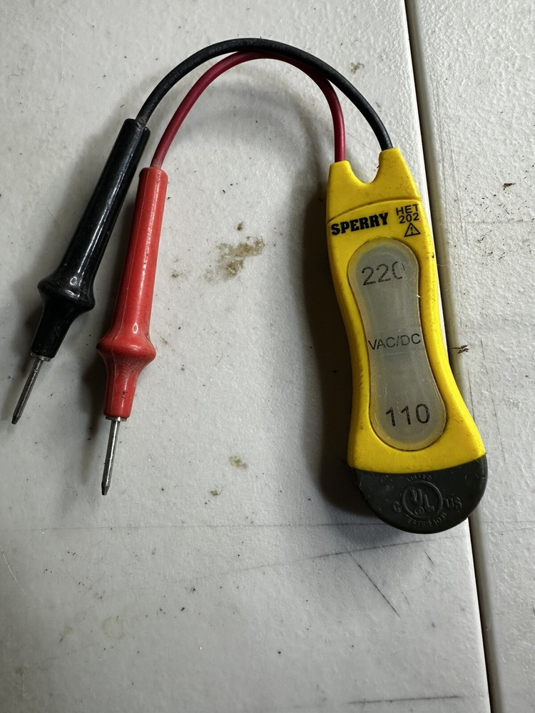 SPERRY INSTRUMENTS 2-RANGE VOLTAGE TESTER HET202 110-220 V AC/DC. USED