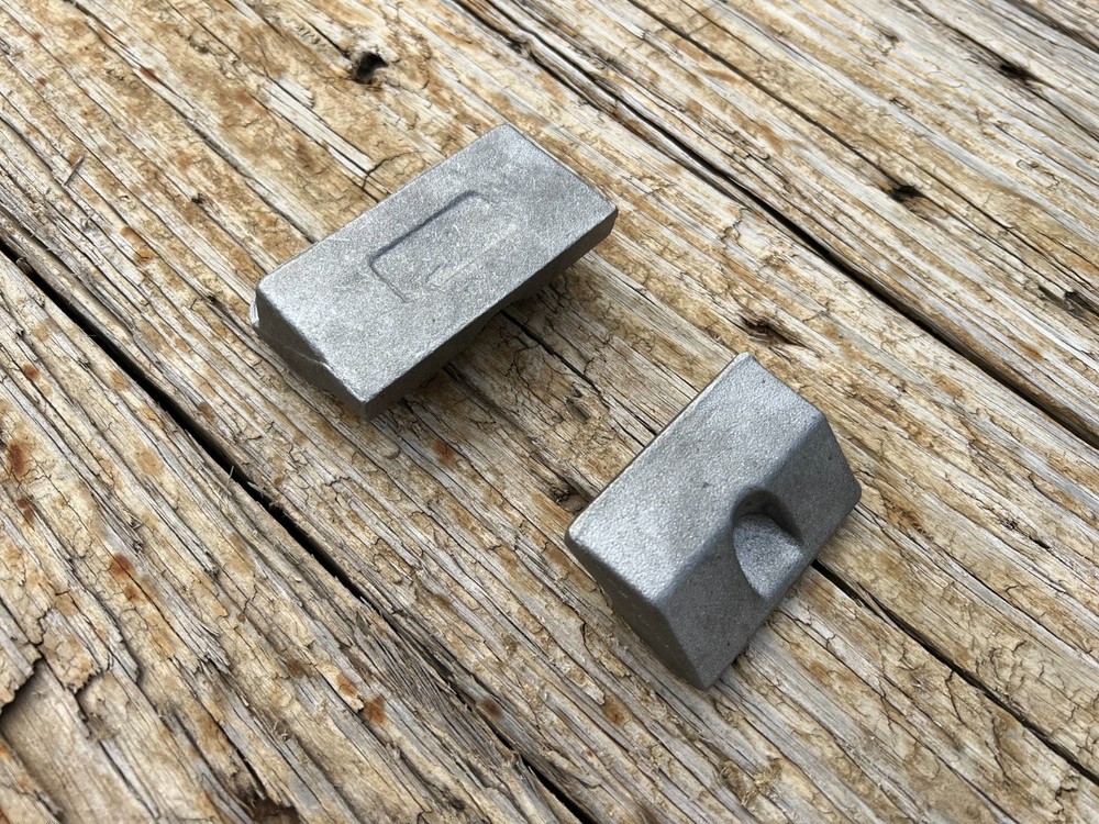Class II Pallet Fork Blade Hook Set 4" Fork Tine Top & Bottom Hooks Cast Steel