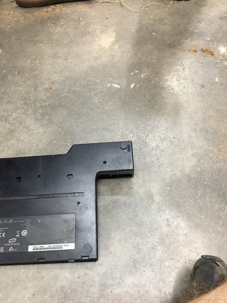 Lenovo ThinkPad Docking Station TYPE 2505