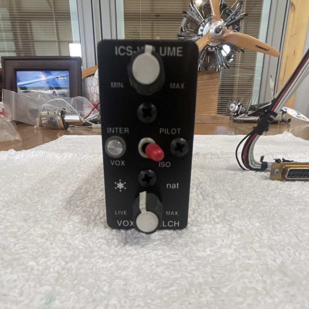 Northern Airborne Technology 6-Place Intercom W/connector