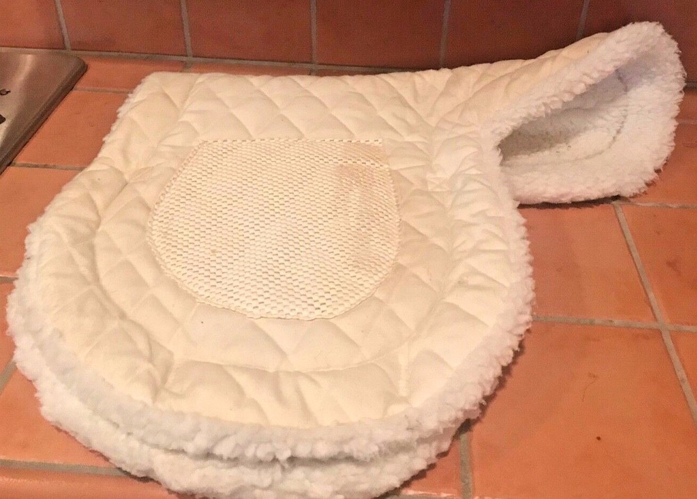 36" white fitted English show pad