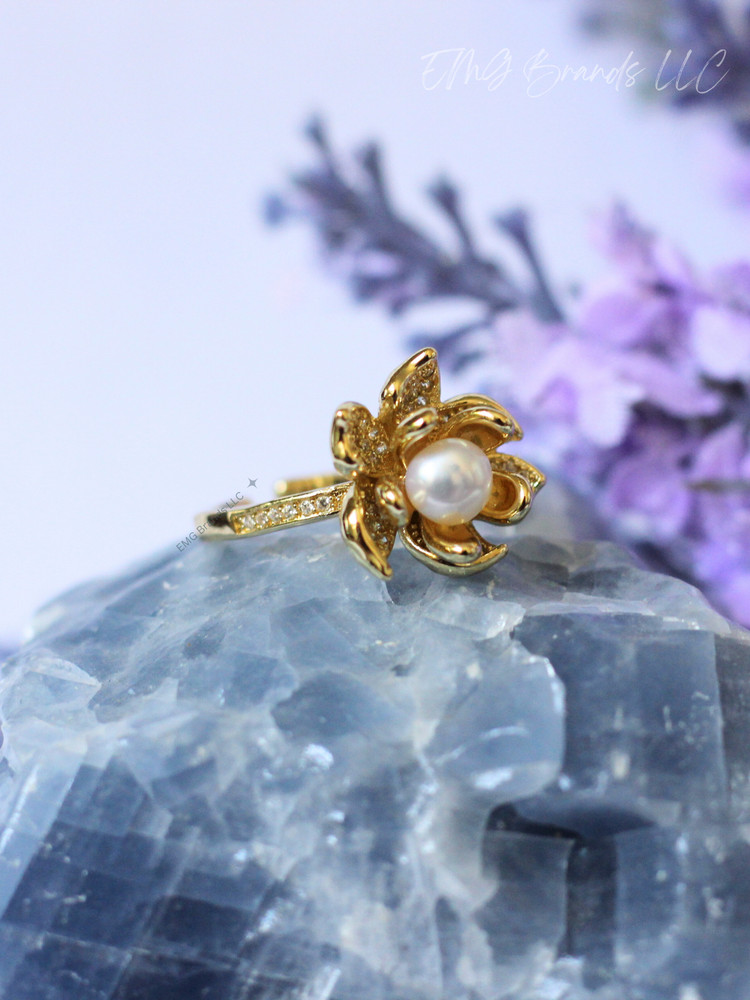 Lotus Baroque Akoya White Pearl Ring