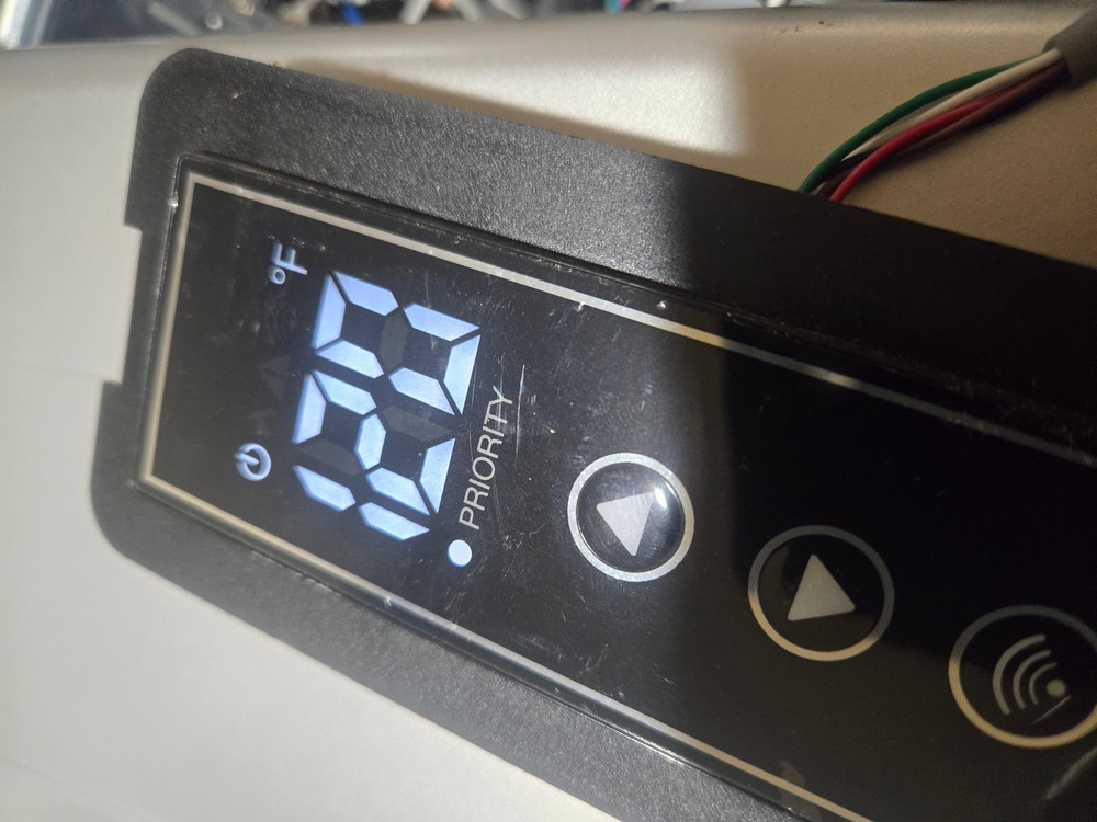 Rheem NG 9.5 GPM Indoor OR Outdoor Tankless Water Heater SMART ECOH200DVELN-3