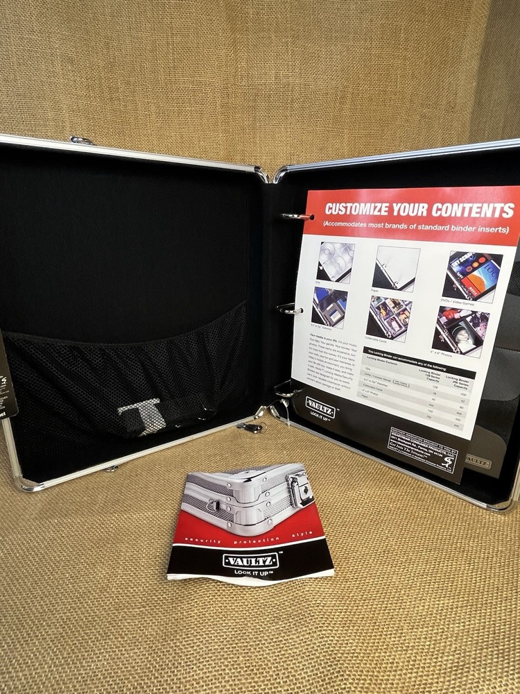 Vaultz Locking Media Binder, Holds 128 Discs, Black New