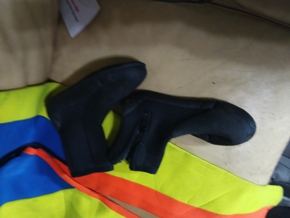 Wet Suit Size Large