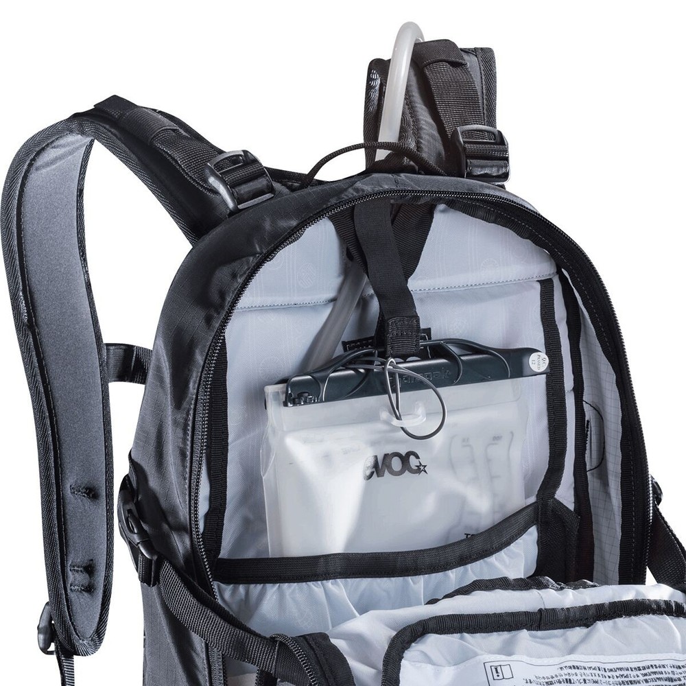 Evoc FR Enduro Blackline Protector 16L Hydration Pack