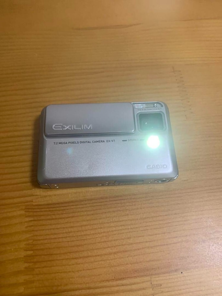 CASIO EXILIM EXV7 Compact Digital Camera Silver