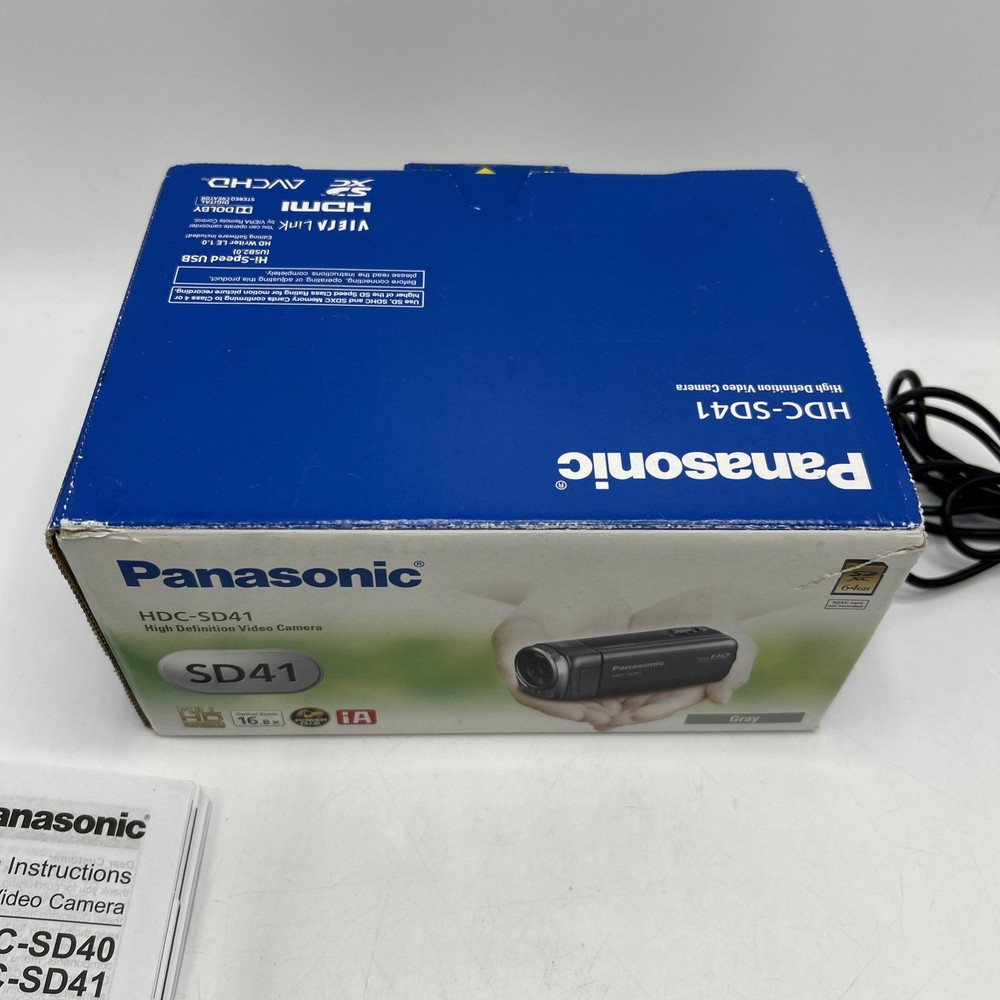 Panasonic HDC-SD41 Camcorder Boxed with Accessories Include Memory Card