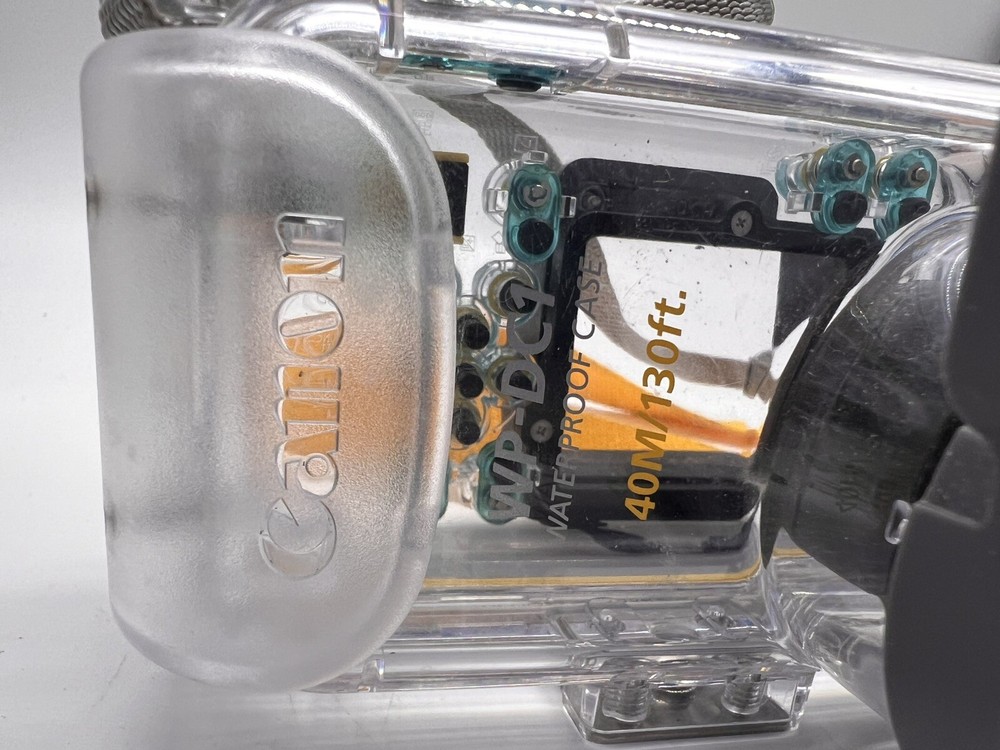 CANON Waterproof Camera Case WP-DC1 40m/130ft For Powershot S80