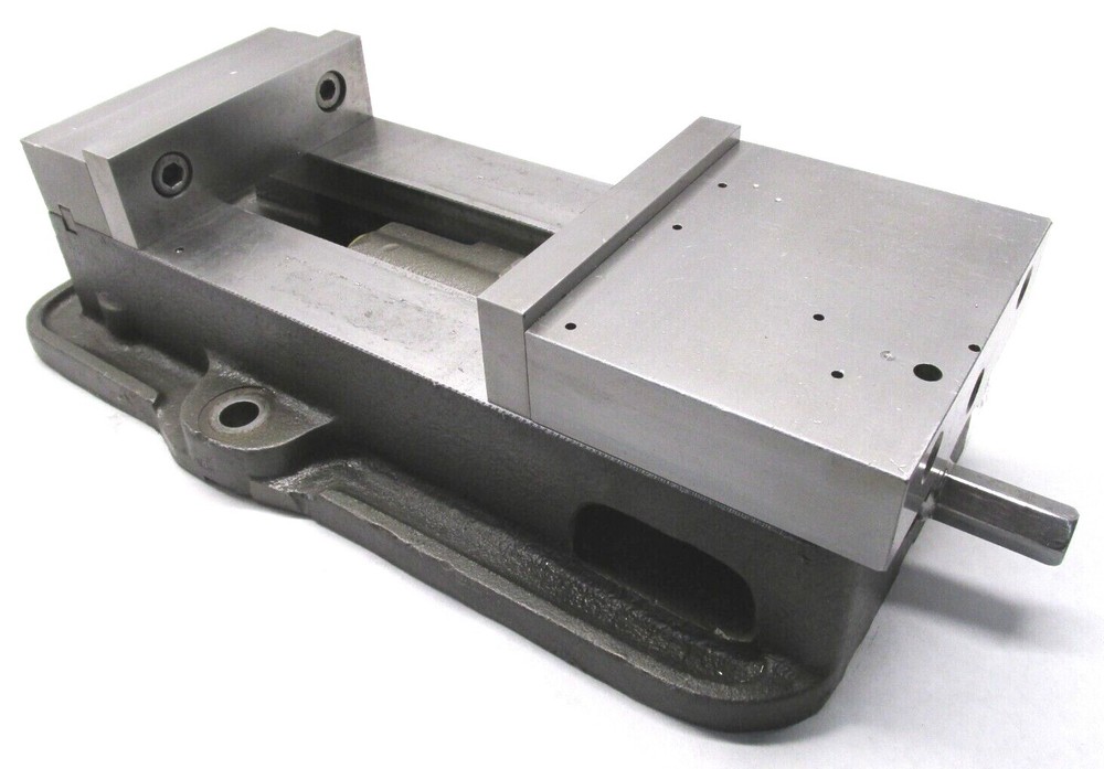 KURT ANGLOCK 6" MILLING MACHINE VISE w/ JAWS & HANDLE - #D675
