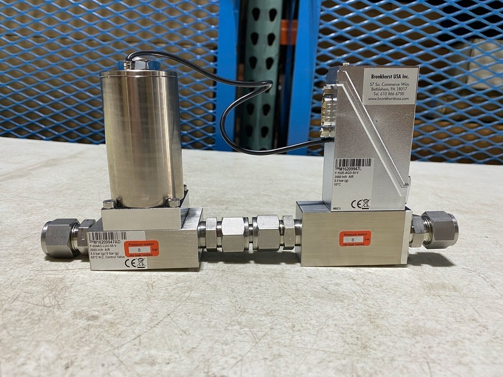 BRONKHORST Digital Mass Flow Meter/Controller & Bellows Valve SET 2000 In/h AiR