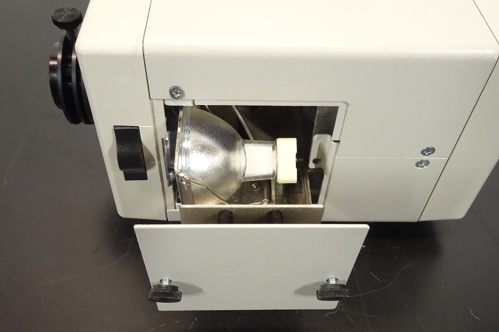 NAVITAR MO150 Fiber Optic Light Source