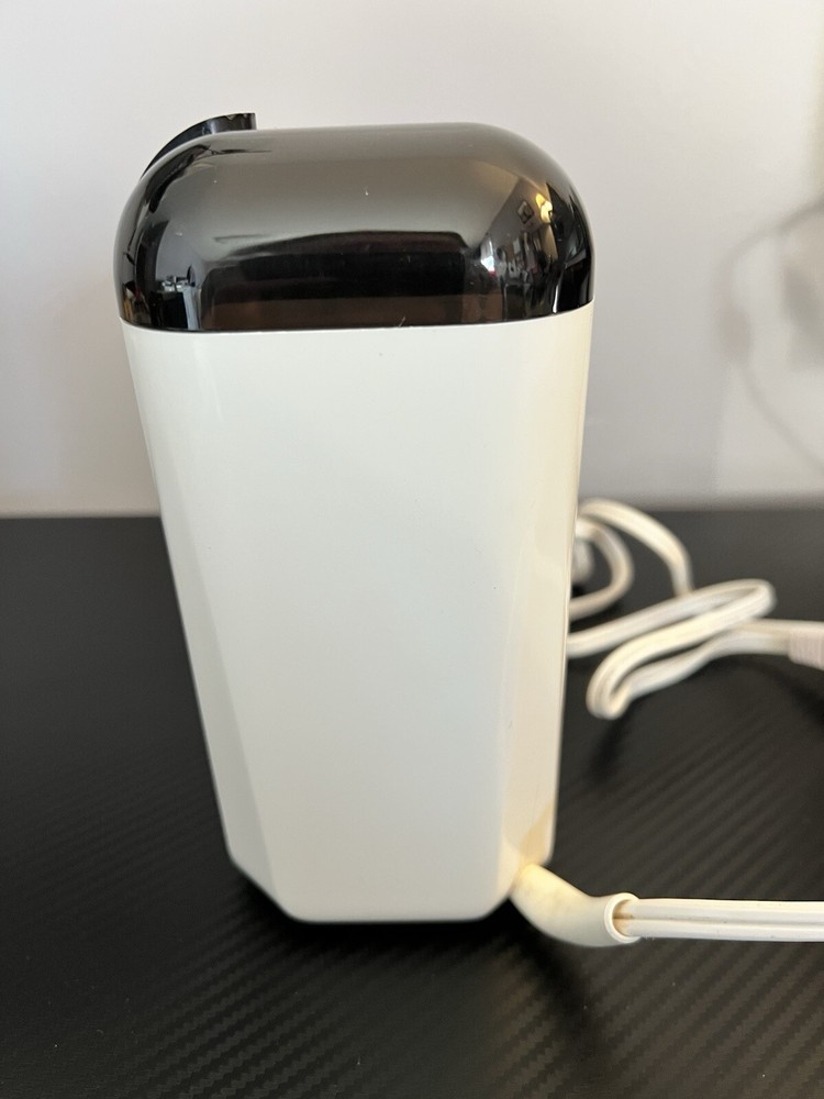 Grindmaster Cafemill White & Black Coffee Grinder Cleaning Brush