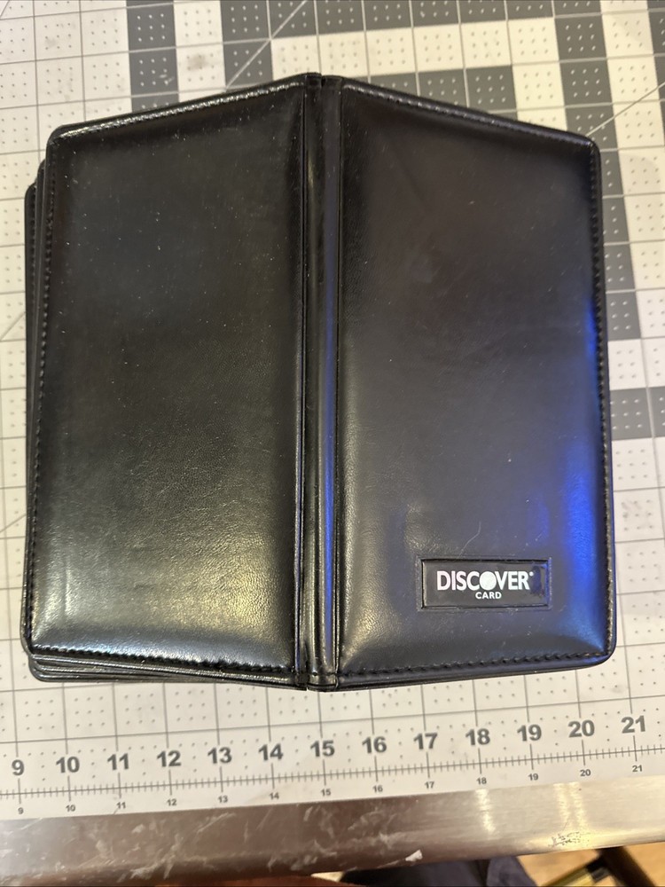 9- Used Double Panel Discover CHECK Books PRESENTERS RESTAURANT