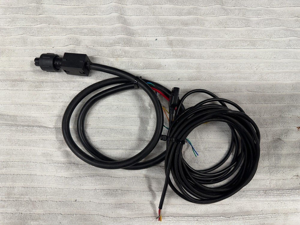 Raymarine RL80C PLUS PATHFINDER Radar Display Unit MFD E52038 See Description