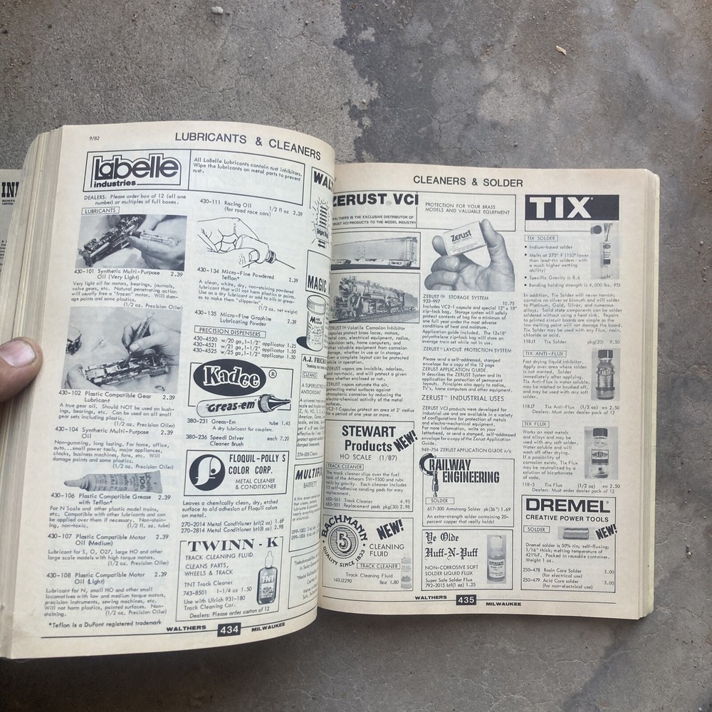 WALTHERS 913-626 1983 EDITION HO CATALOG & CRAFT TRAIN REFERENCE MANUAL