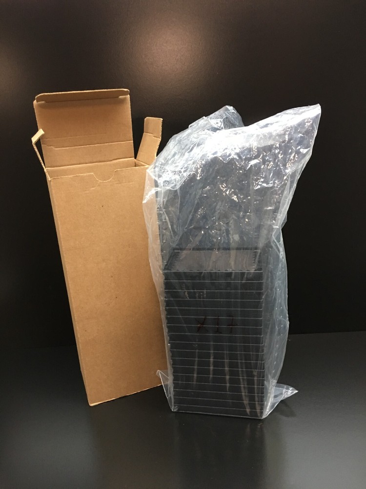 Corning REF 3925 Black Flat Bottom 96 Well High Bind Microplate Lot 17 PCS