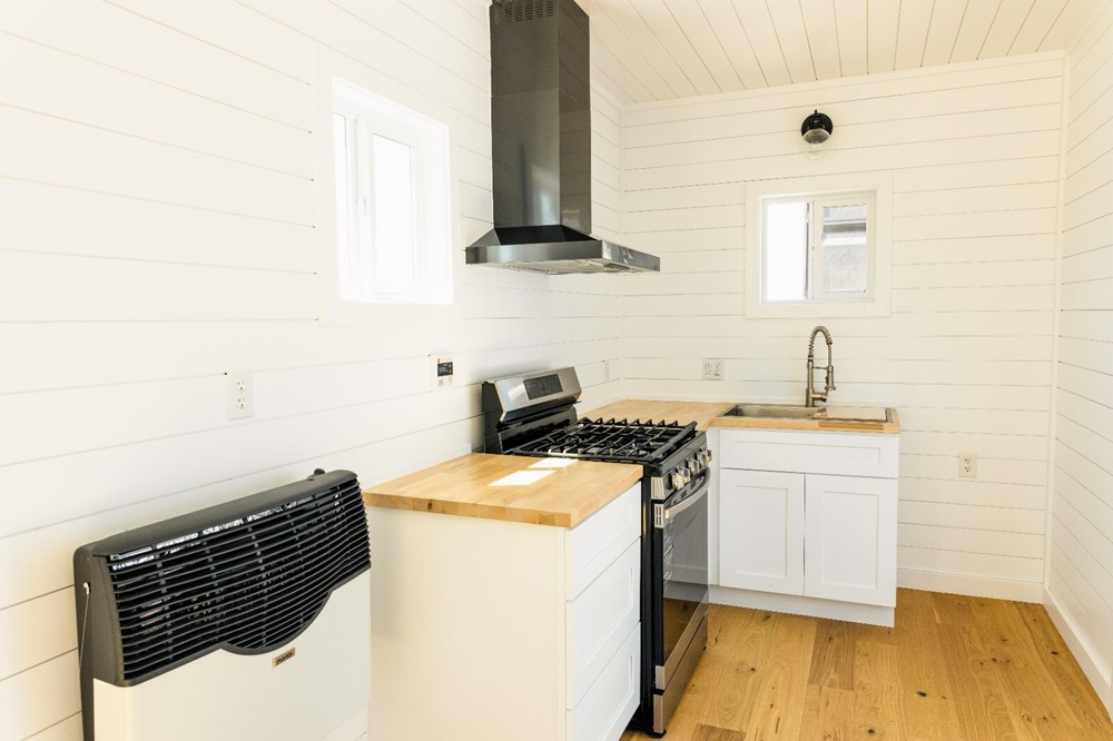 40 ft Shipping Container Home - The Joshua