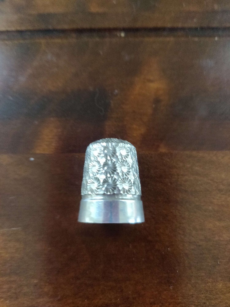 Silver thimble