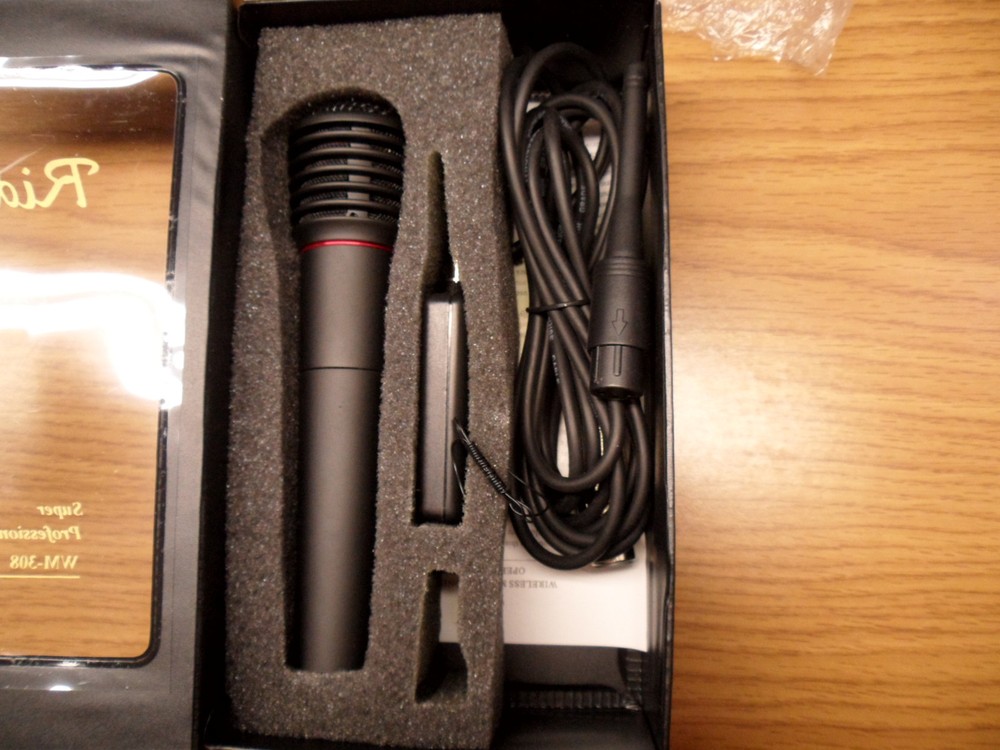 Wireless Microphone and receiver WM-308