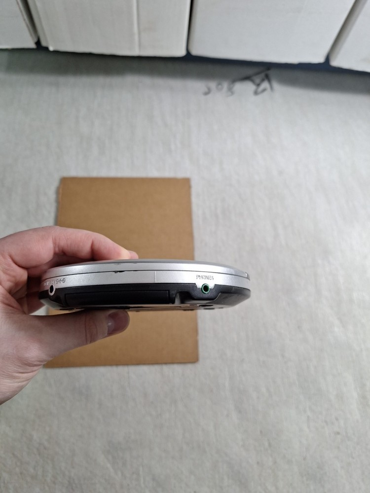 Durabrand CD Walkman Model CD-565