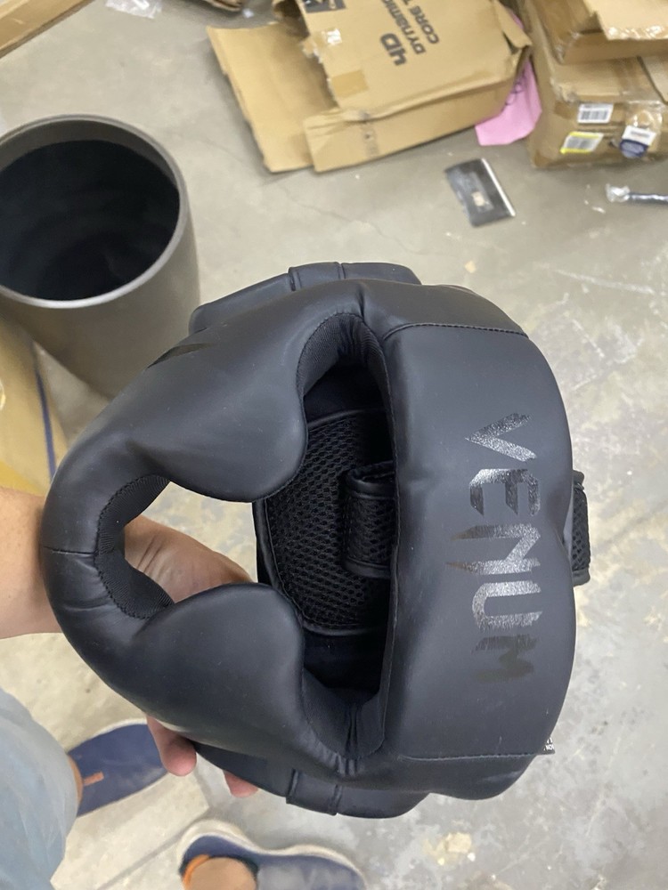 Venum Challenger 2.0 Leather MMA Training Headgear - Black