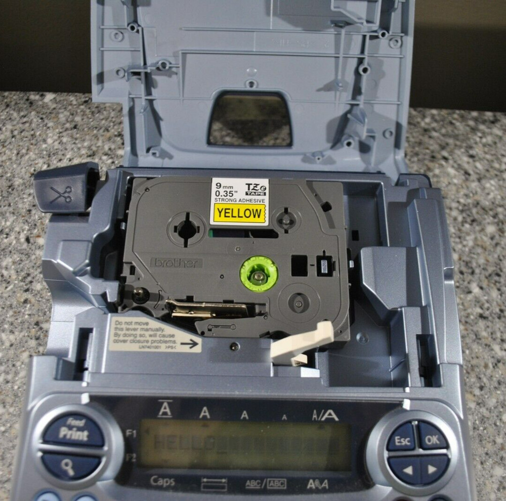 Brother Label Maker P-Touch Deluxe Label Maker PT-1880+ Tested Working