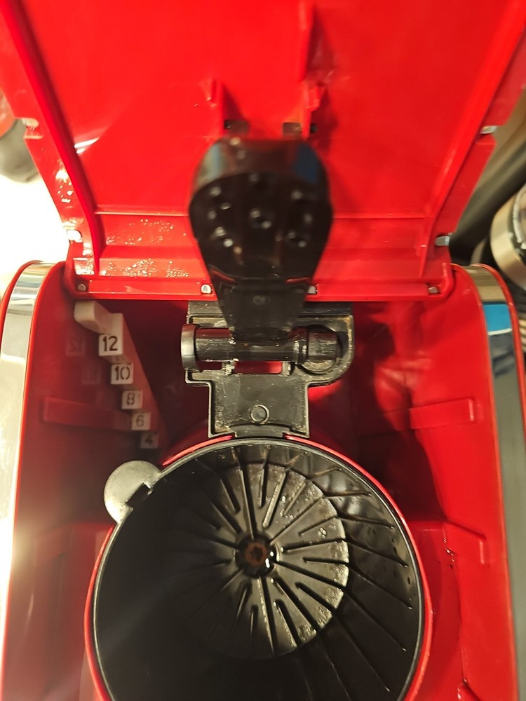 Bella Red Programmable Coffee Maker 12-Cup CM1075T-Et