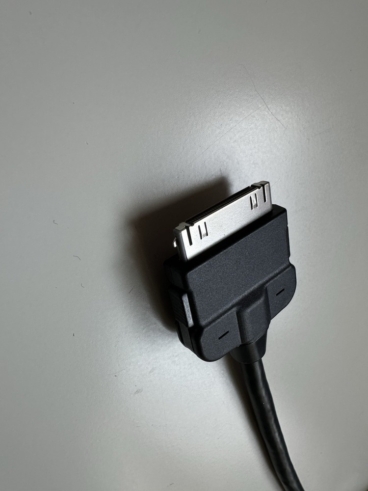 BMW iPod iPhone Cable Adapter USB AUX Input 0440796