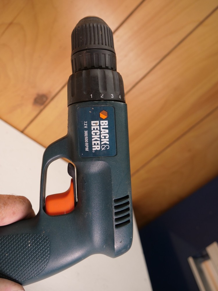 PAIR 2 Black & Decker VersaPak 7.2V Variable Speed Drills TESTED