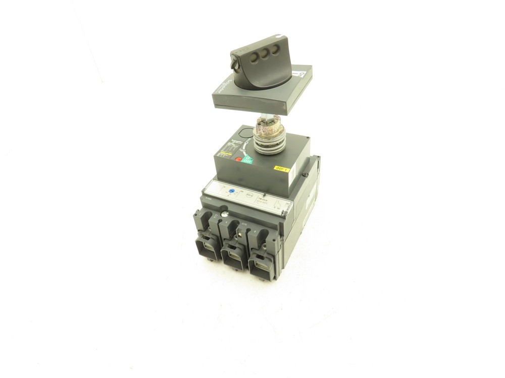 Schneider NSX100B Compact Circuit Breaker 28-40A 800V 3 Pole Panel Disconnect