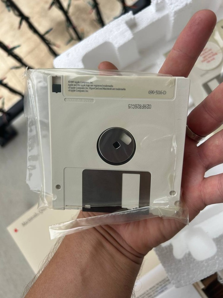 Apple Macintosh System Software start kit 944-0379-A. Manuals, System Update