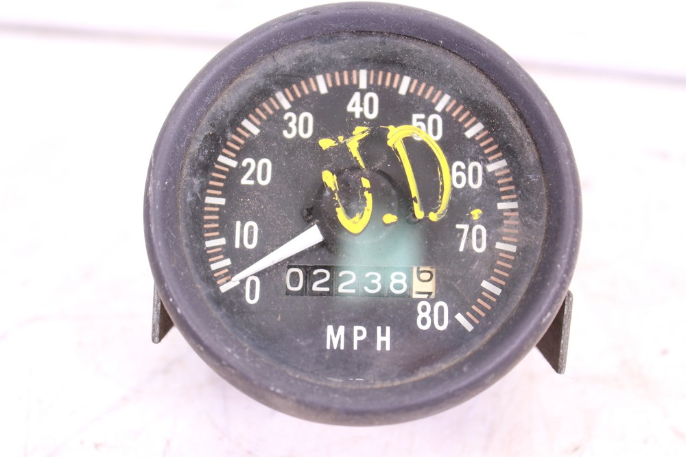 JOHN DEERE SNOWMOBILE SPEEDOMETER / SPEEDO GAUGE