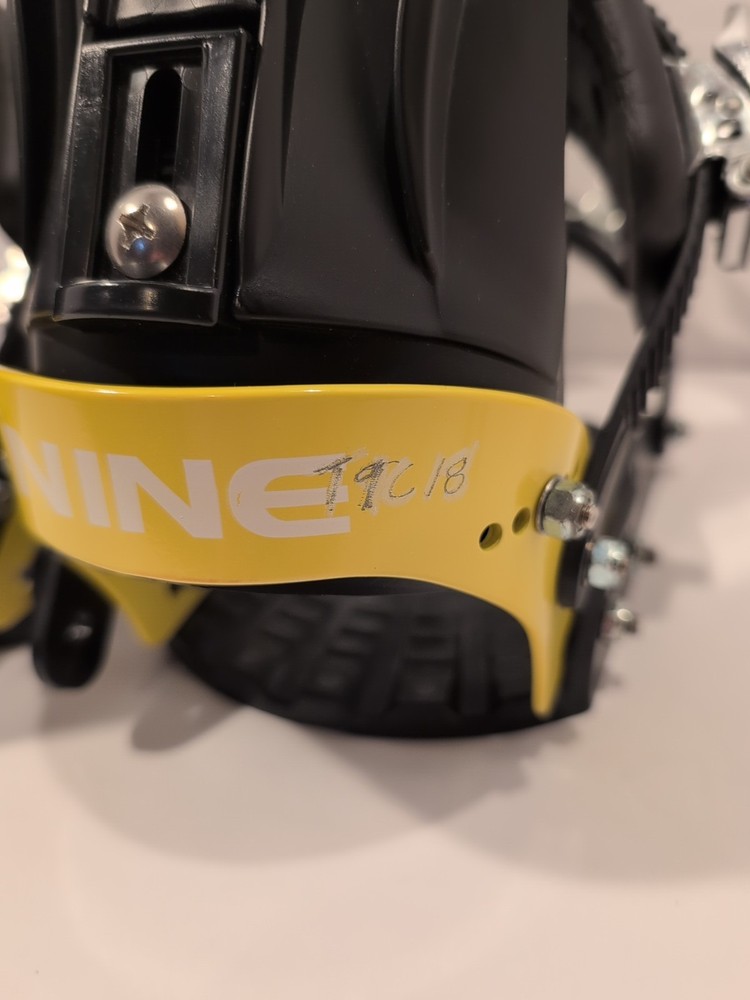 Technine Snowboard Bindings Size Small (Men’s 6–8) Black w/ Yellow – Adjustable