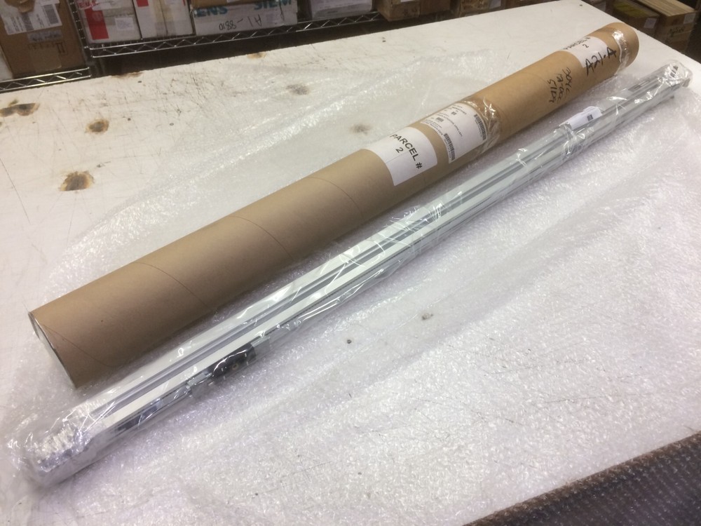 MACRON DYNAMICS LINEAR AXIS ACTUATOR APROX  49" RAIL W 10" CARRIAGE 10935C01