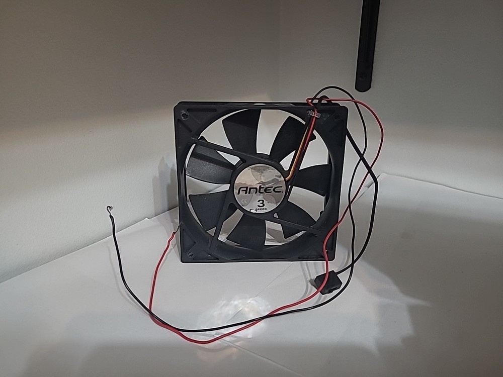 Antec 3 speed fan 4.5 inch