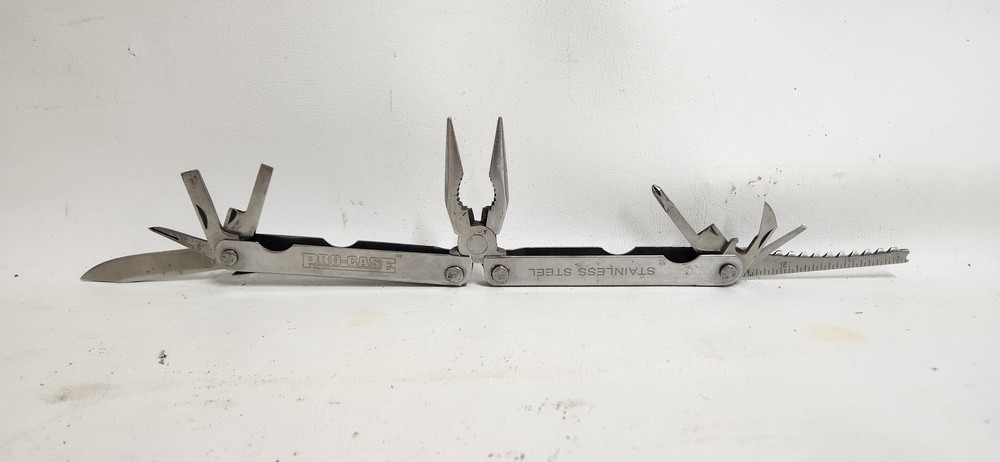 PRO-CASE MULTI-TOOL