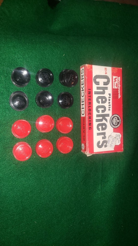 Woolworth Plastic Checkers 24 Pcs With Box