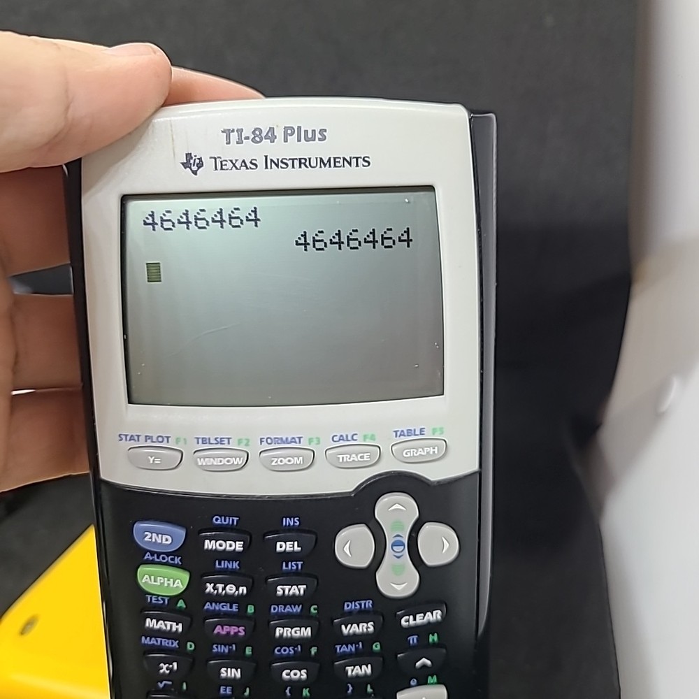TI-84 Plus Graphing Calculator - With Covers - Tested & Working #104