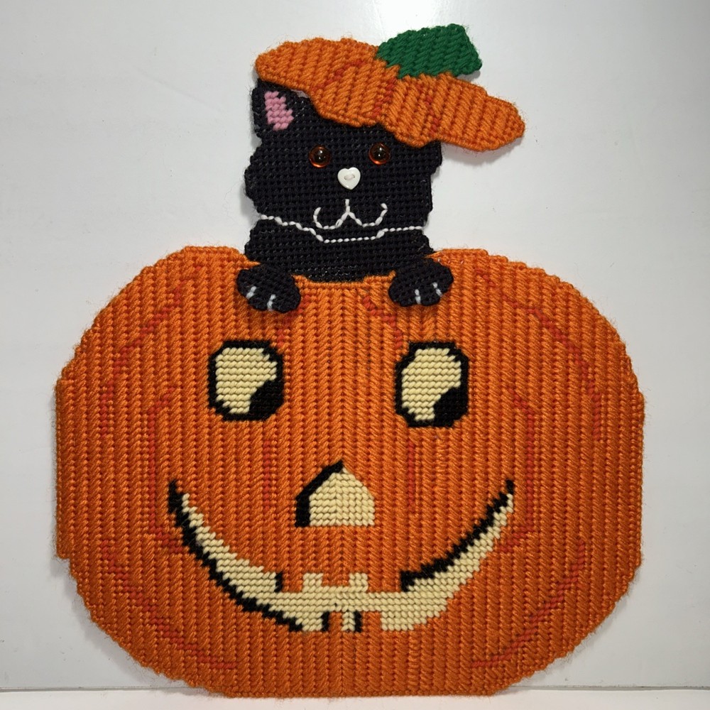 Vintage Design Work Halloween Cat & Pumpkin Plastic Canvas Wall Hanging EUC