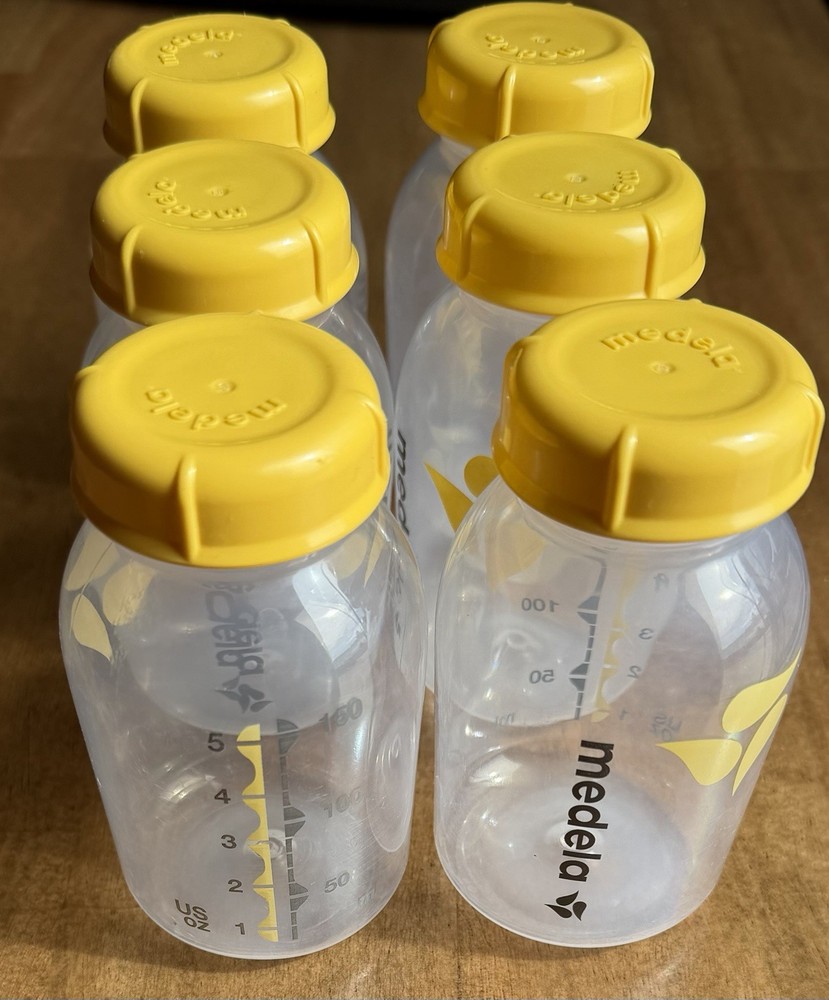 Medela Hands Free Brest Pump and Accessories
