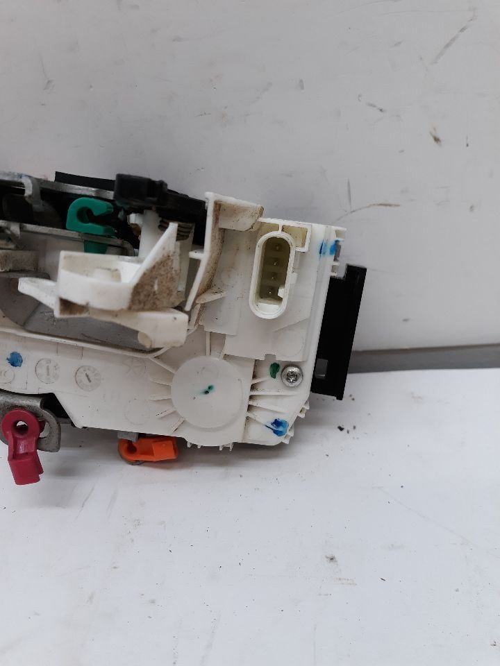 13-18 DODGE RAM 3500 DRIVERS LEFT FRONT DOOR ACTUATOR