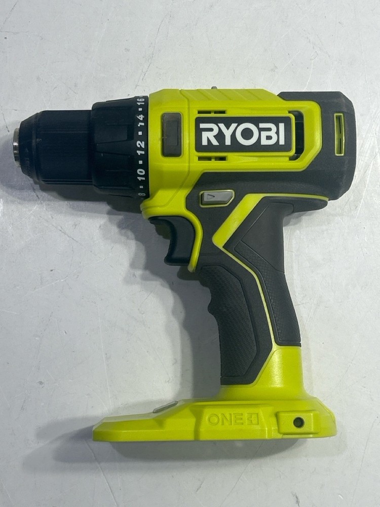 RYOBI MODEL PCL206 CORDLESS DRILL (P11025406)