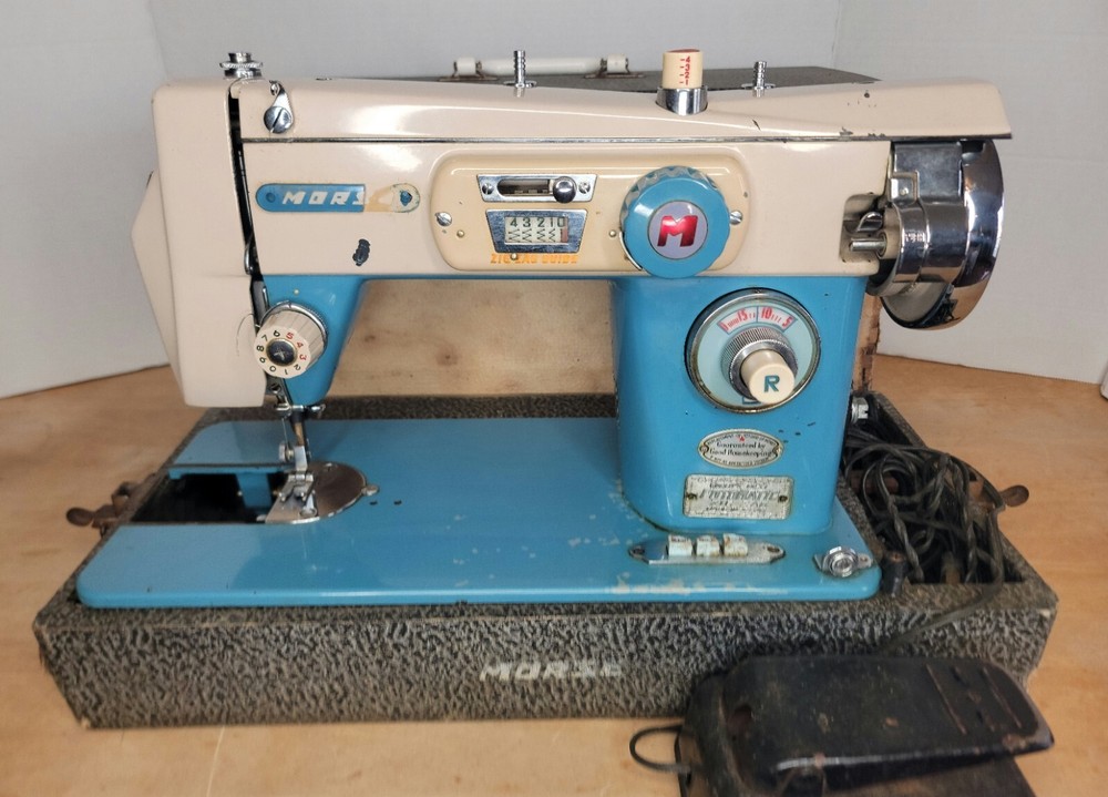 Vintage Morse Model 4100 Zig Zag Sewing Machine Tested Read Description