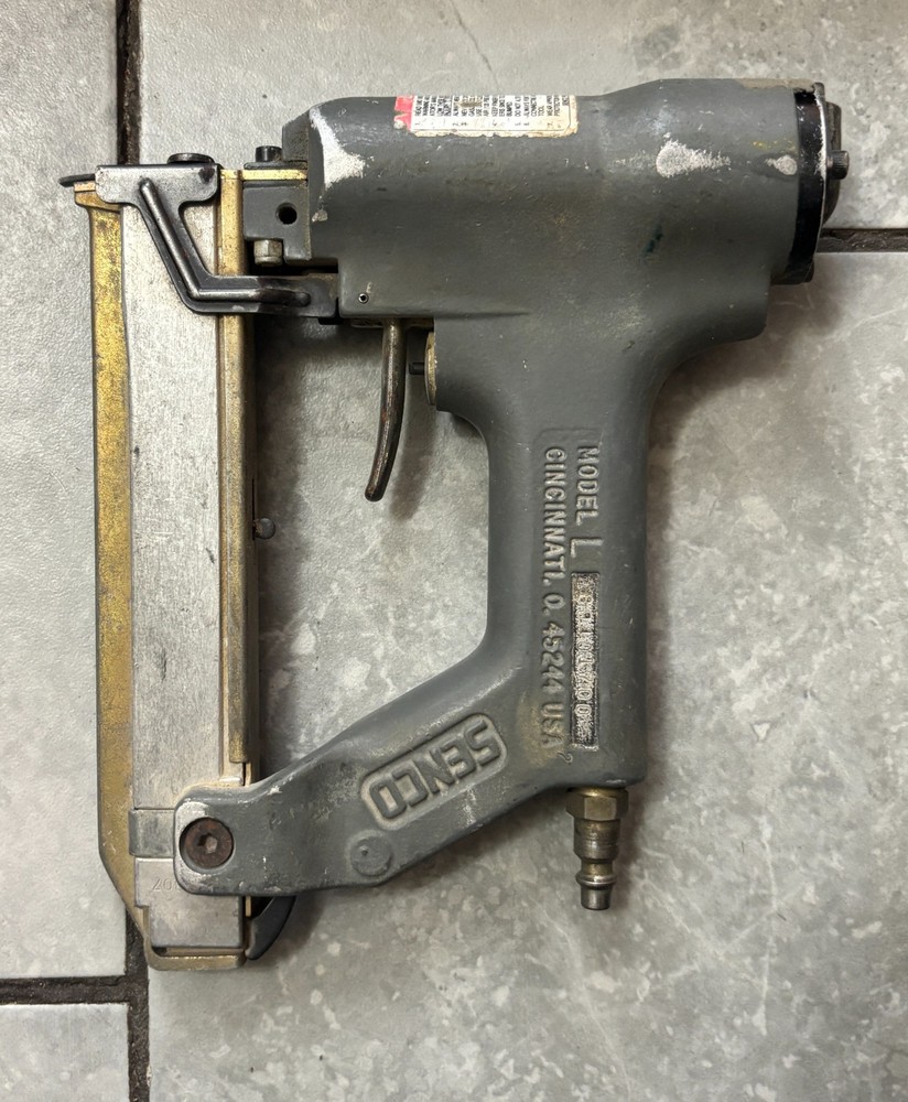 Senco Model L Pneumatic stapler with case