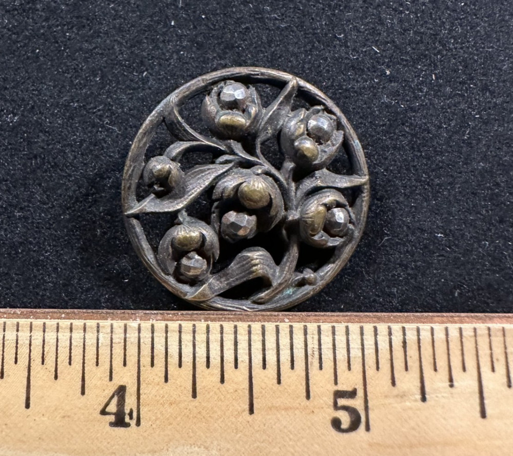Vintage Victorian Button Approximately 1.2" inches
