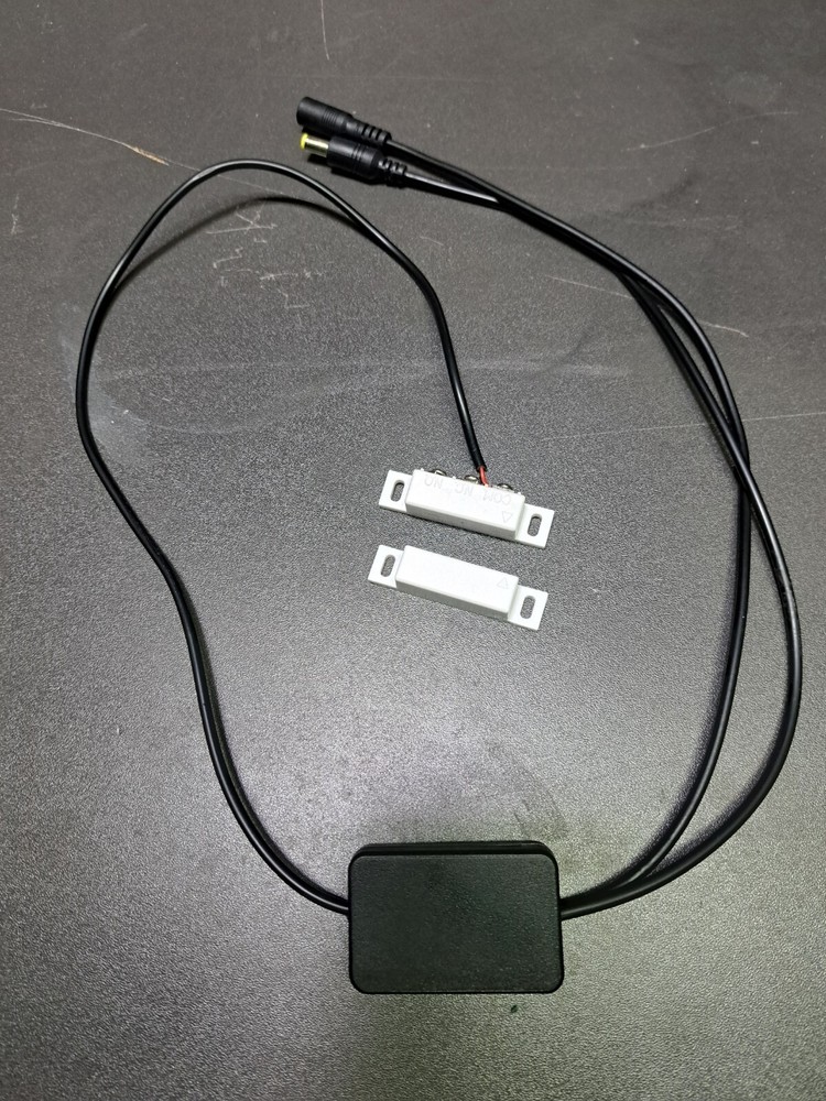 12V Inline On Off  Magnetic Reed Switch  5.5 x 2.1mm For LED Toolbox Light