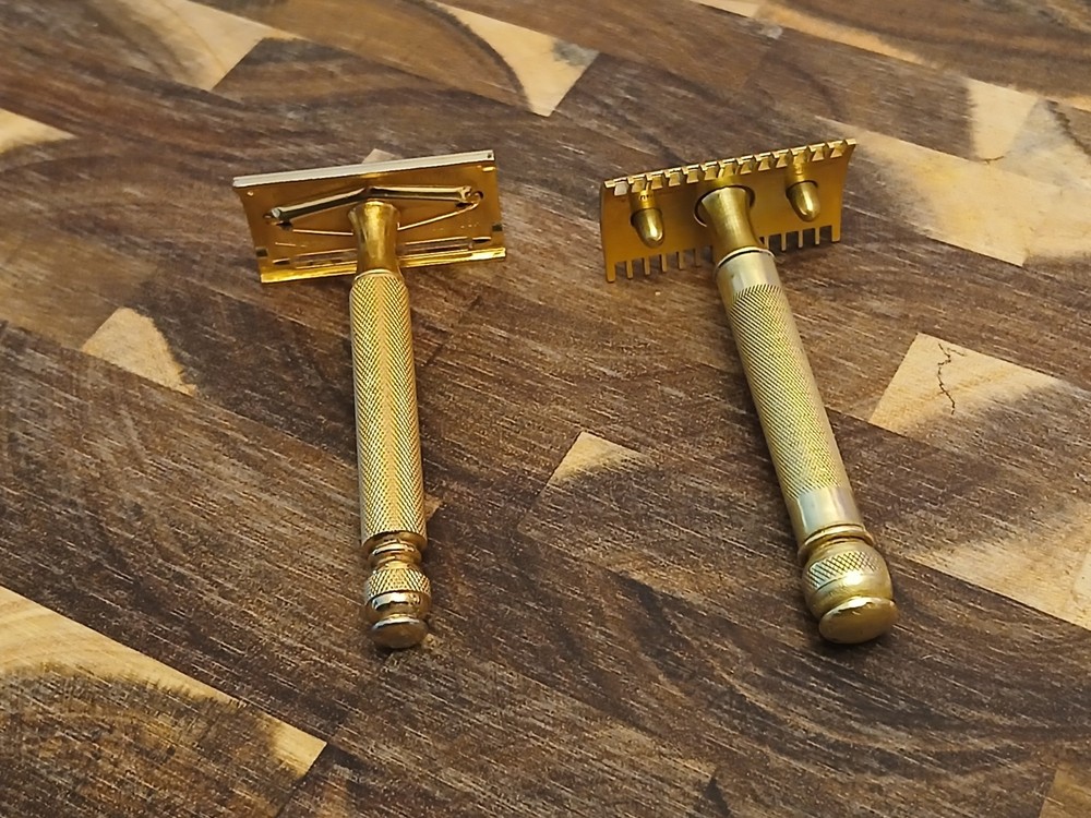 Gillette Safety Razors with Shark Blades NICE