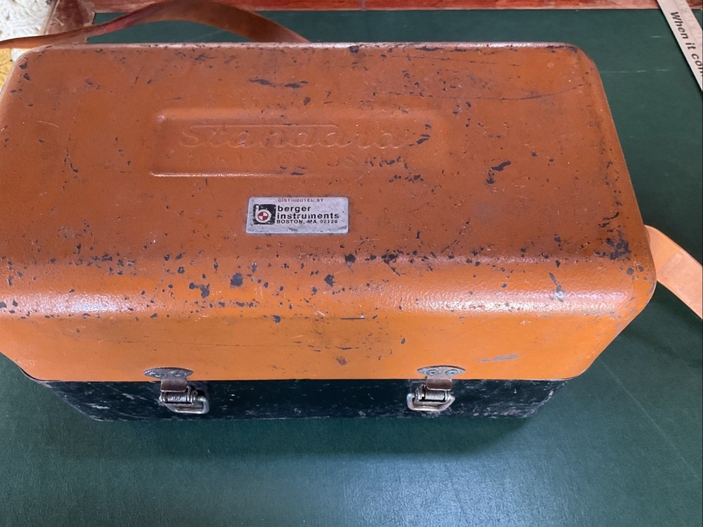Berger Standard AK-1 Automatic Level Surveying Instrument w/ Case Untested