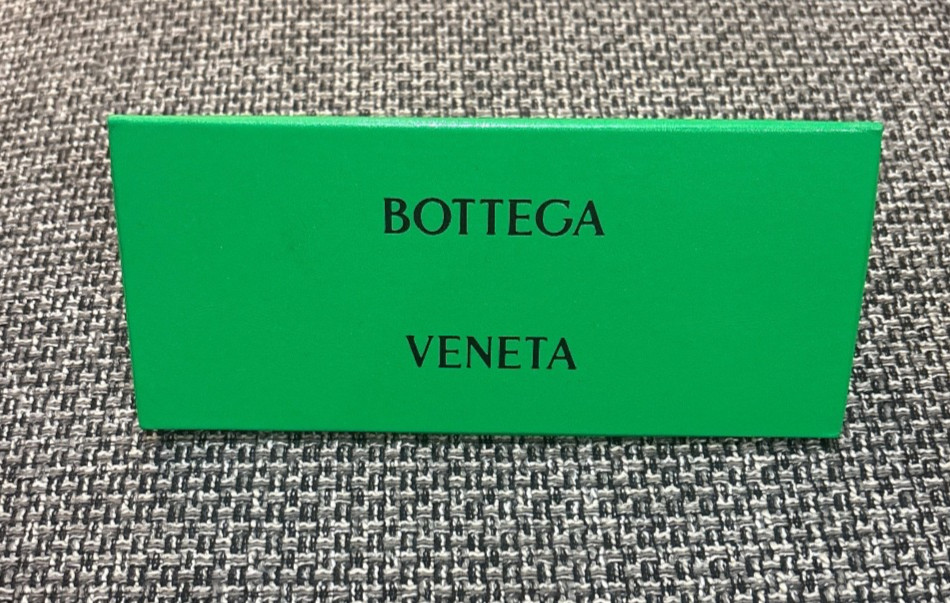 Botegga Veneta  Green Leather Triangle Sunglass Case